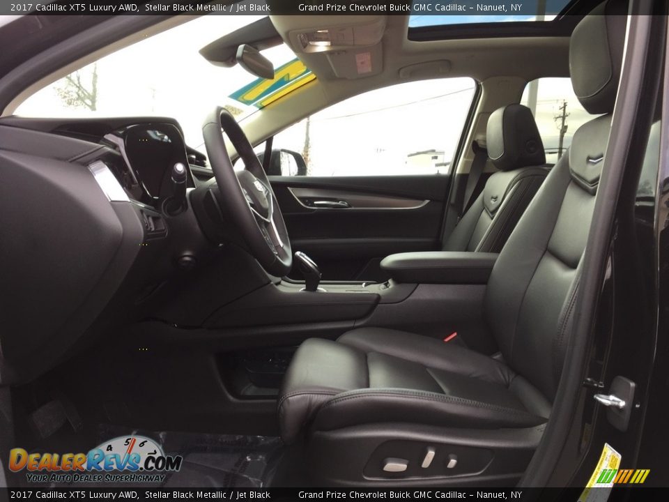2017 Cadillac XT5 Luxury AWD Stellar Black Metallic / Jet Black Photo #14
