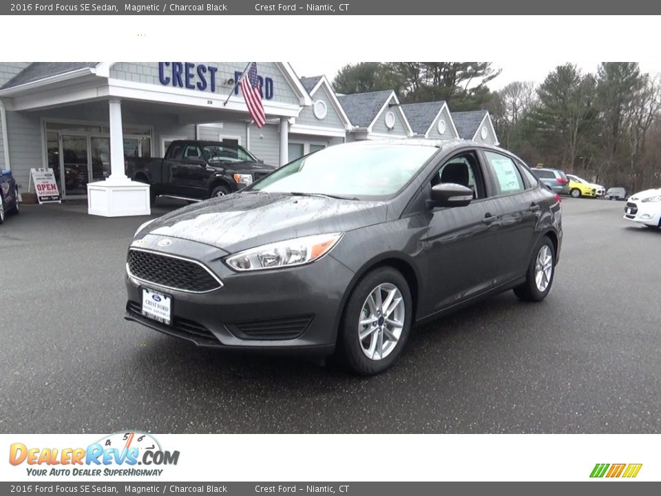 2016 Ford Focus SE Sedan Magnetic / Charcoal Black Photo #3