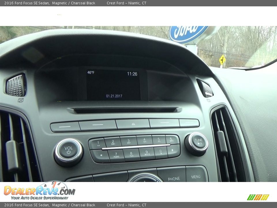 2016 Ford Focus SE Sedan Magnetic / Charcoal Black Photo #15