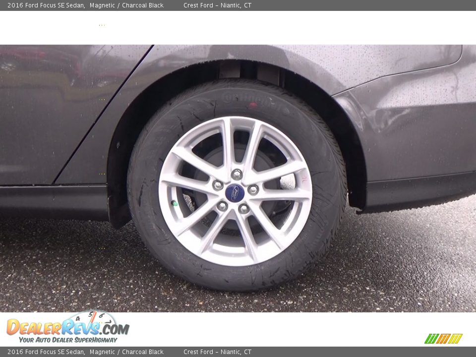 2016 Ford Focus SE Sedan Magnetic / Charcoal Black Photo #19
