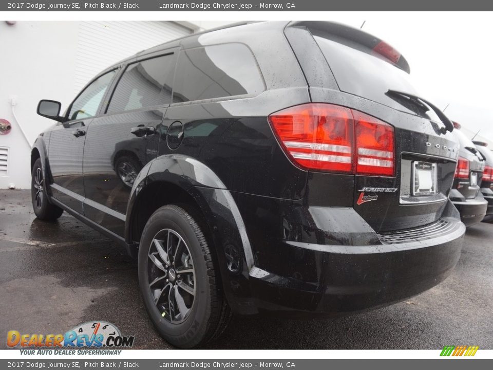 2017 Dodge Journey SE Pitch Black / Black Photo #2