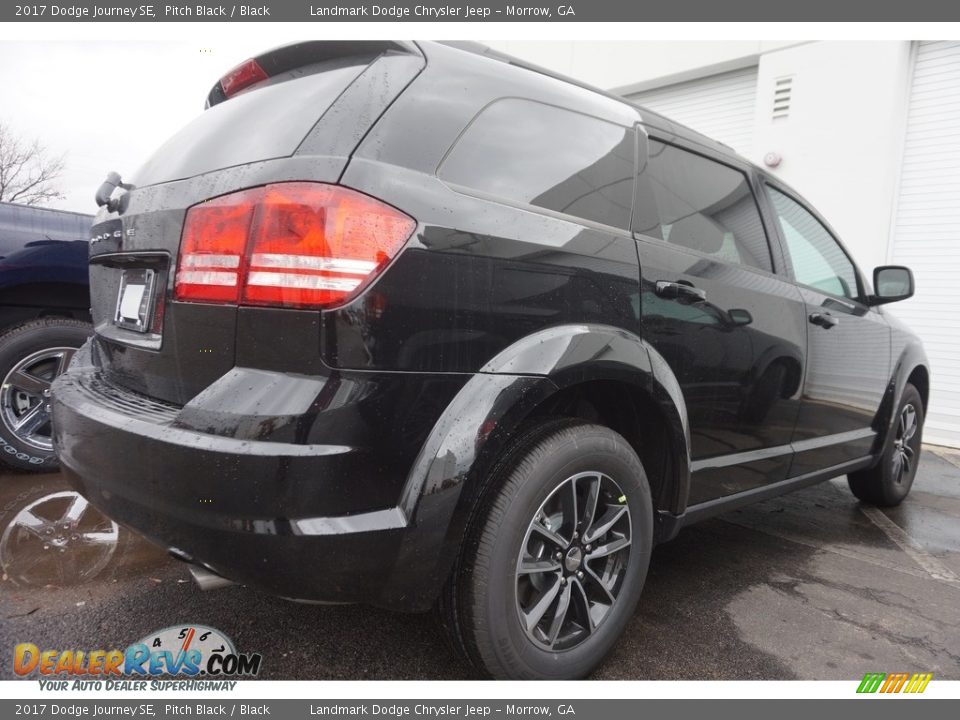 2017 Dodge Journey SE Pitch Black / Black Photo #3