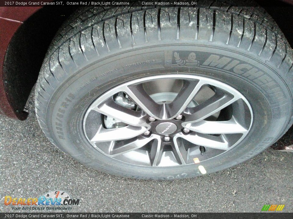 2017 Dodge Grand Caravan SXT Octane Red / Black/Light Graystone Photo #12