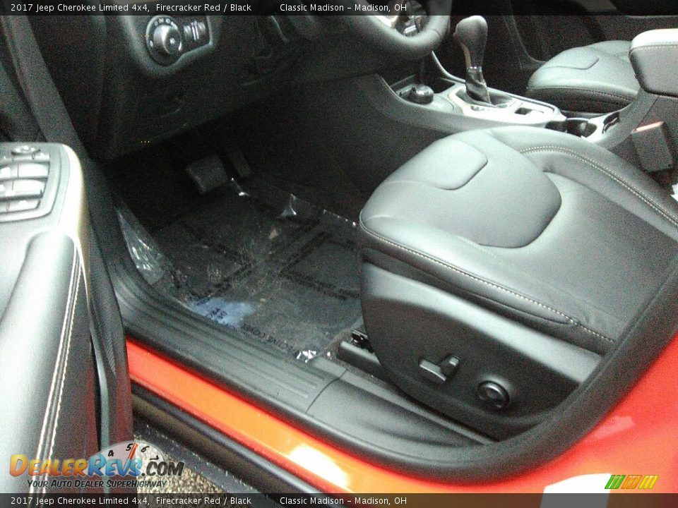 2017 Jeep Cherokee Limited 4x4 Firecracker Red / Black Photo #4