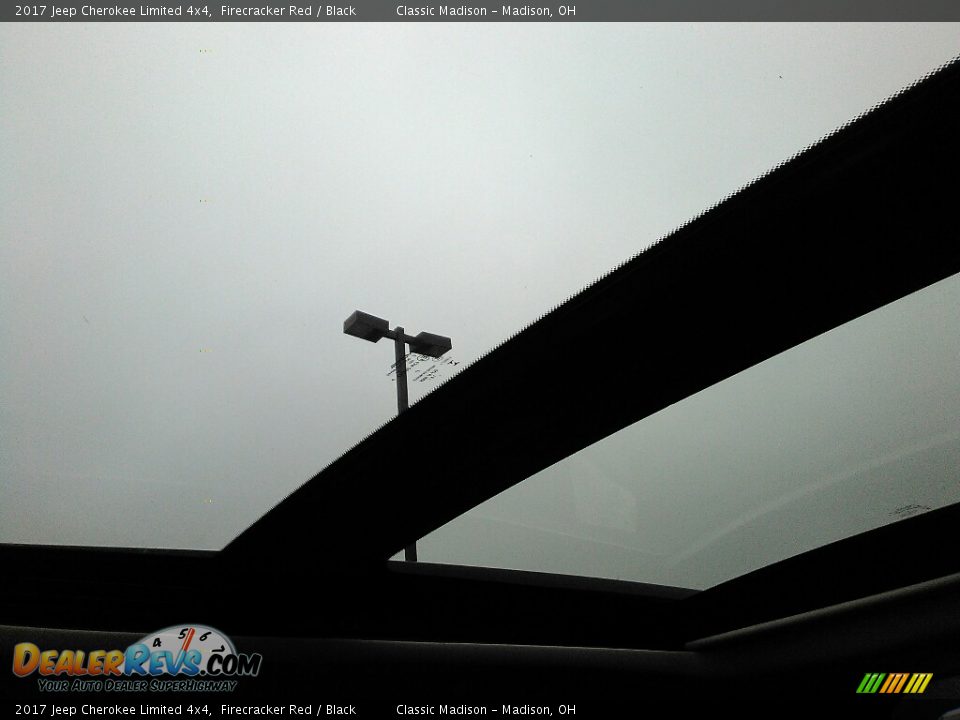 2017 Jeep Cherokee Limited 4x4 Firecracker Red / Black Photo #12
