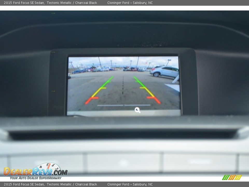 2015 Ford Focus SE Sedan Tectonic Metallic / Charcoal Black Photo #18