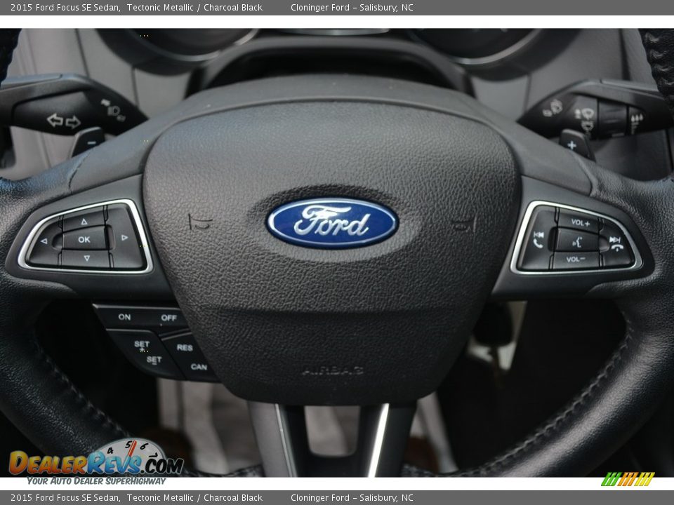 2015 Ford Focus SE Sedan Tectonic Metallic / Charcoal Black Photo #21