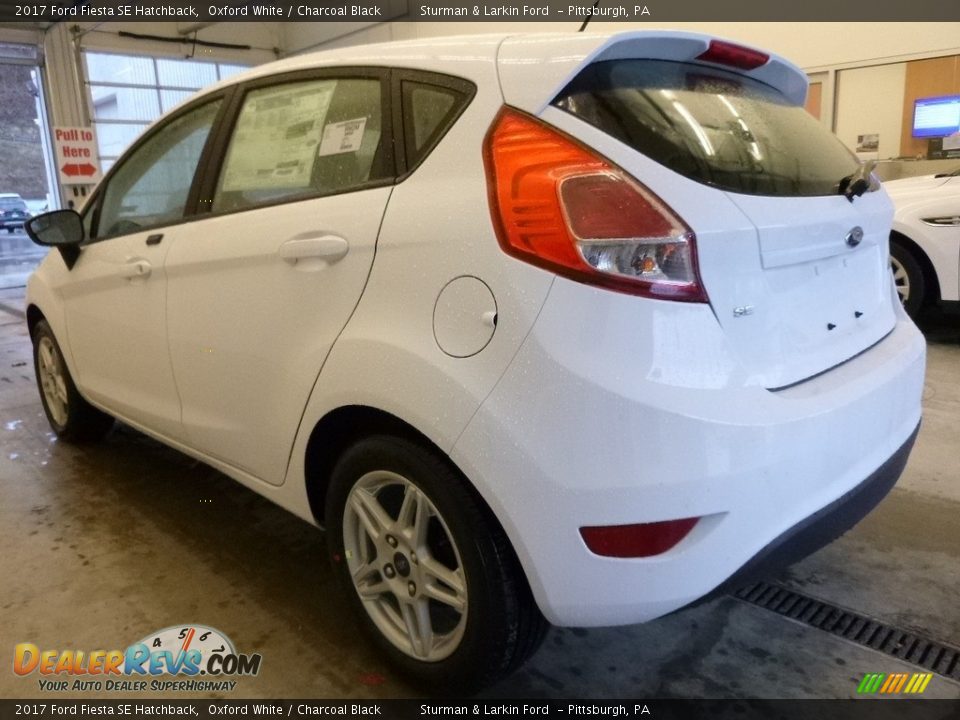 2017 Ford Fiesta SE Hatchback Oxford White / Charcoal Black Photo #4