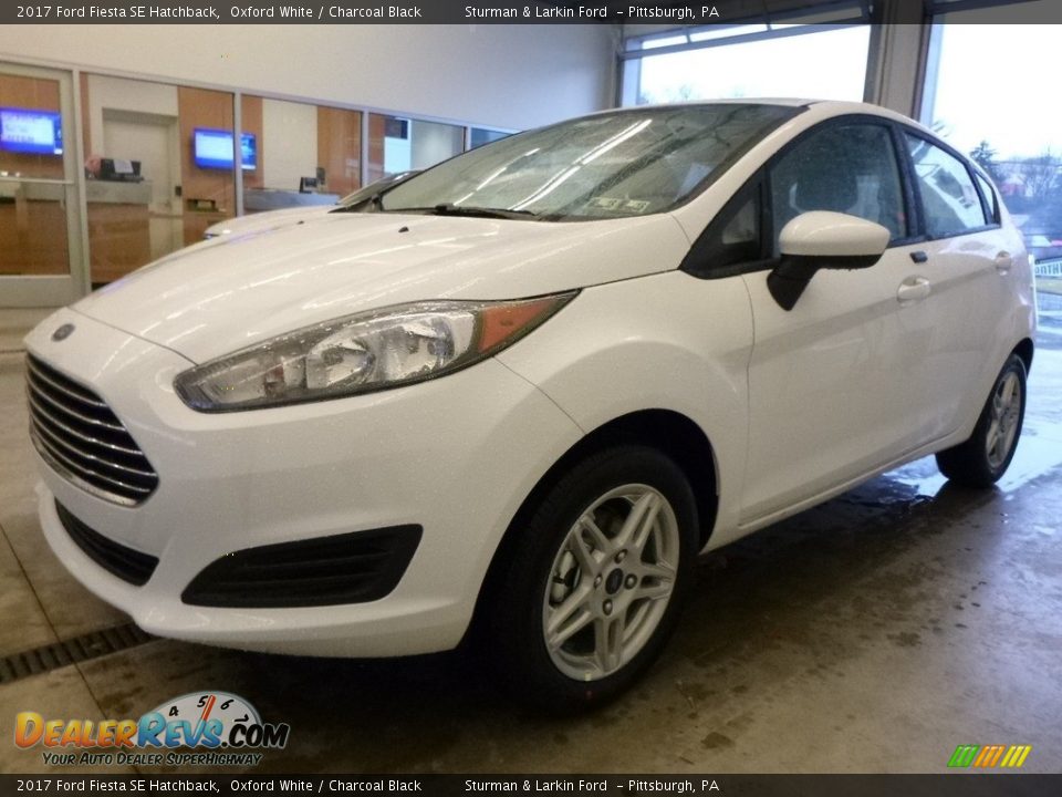 2017 Ford Fiesta SE Hatchback Oxford White / Charcoal Black Photo #5