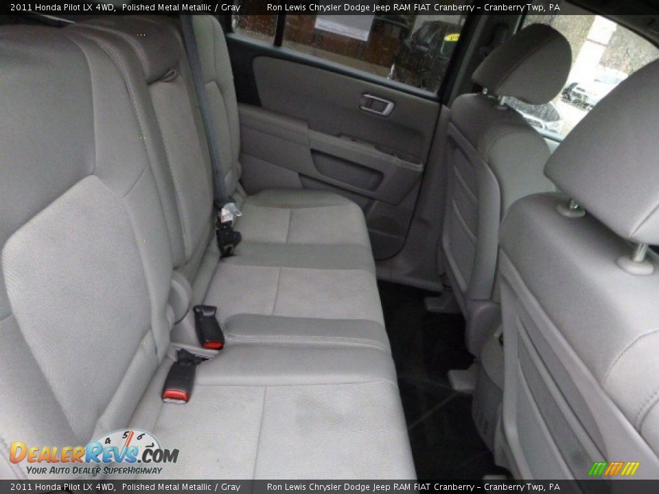 2011 Honda Pilot LX 4WD Polished Metal Metallic / Gray Photo #4