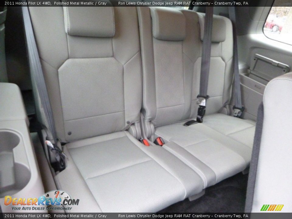 2011 Honda Pilot LX 4WD Polished Metal Metallic / Gray Photo #5