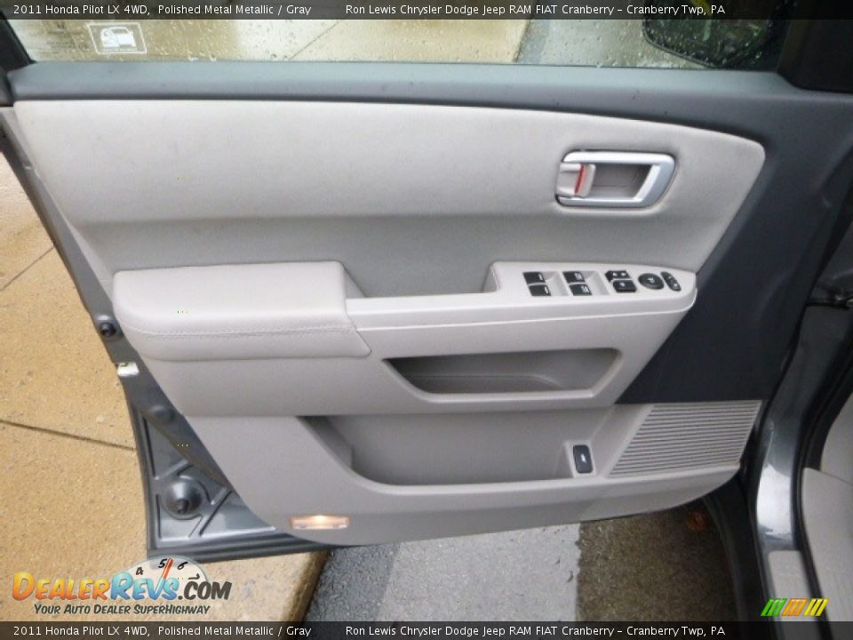 2011 Honda Pilot LX 4WD Polished Metal Metallic / Gray Photo #15