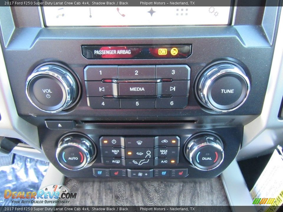 2017 Ford F250 Super Duty Lariat Crew Cab 4x4 Shadow Black / Black Photo #29