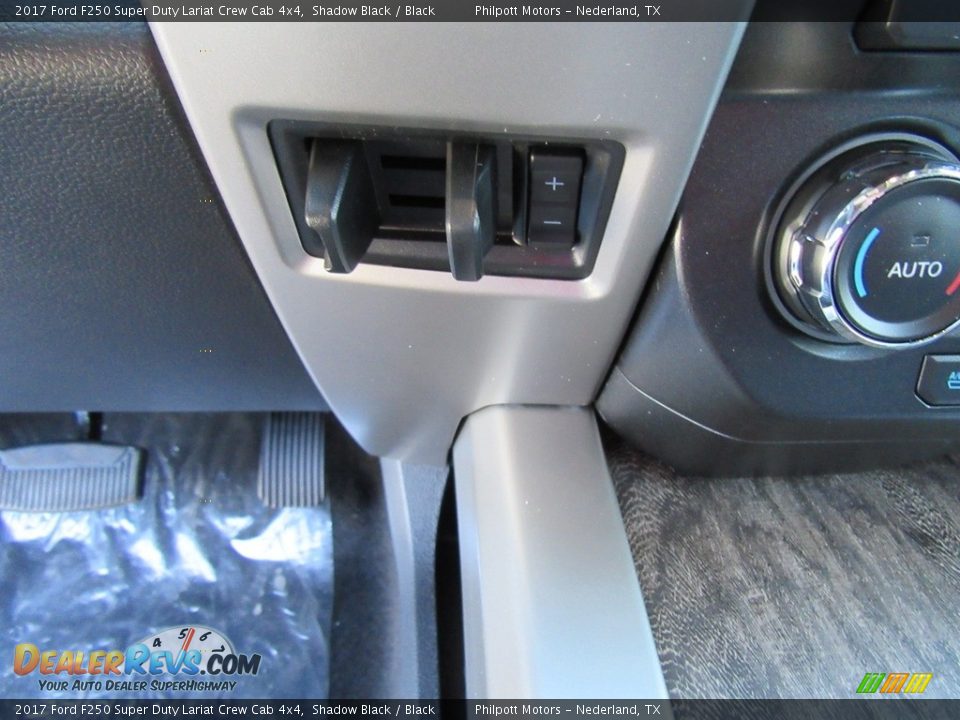 2017 Ford F250 Super Duty Lariat Crew Cab 4x4 Shadow Black / Black Photo #32
