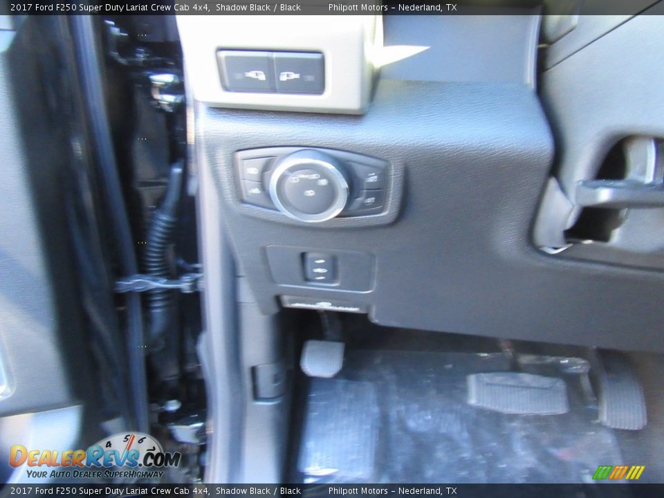 2017 Ford F250 Super Duty Lariat Crew Cab 4x4 Shadow Black / Black Photo #35