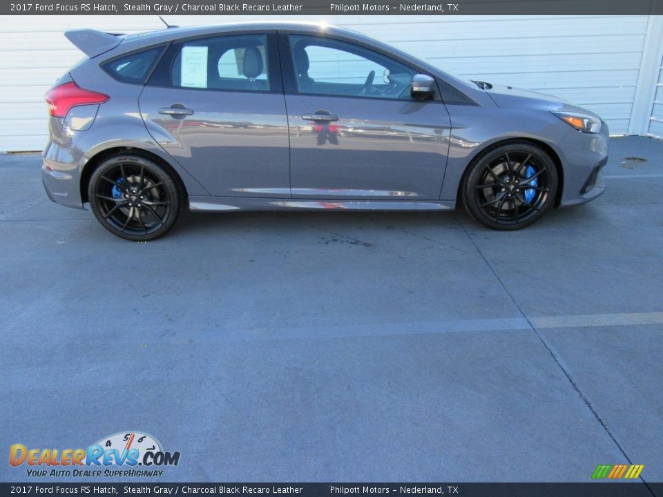 Stealth Gray 2017 Ford Focus RS Hatch Photo #3