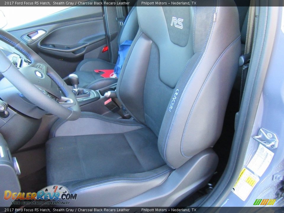 Front Seat of 2017 Ford Focus RS Hatch Photo #22