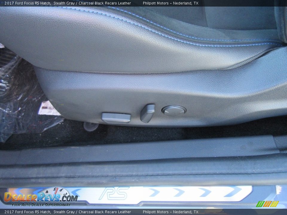 Front Seat of 2017 Ford Focus RS Hatch Photo #24