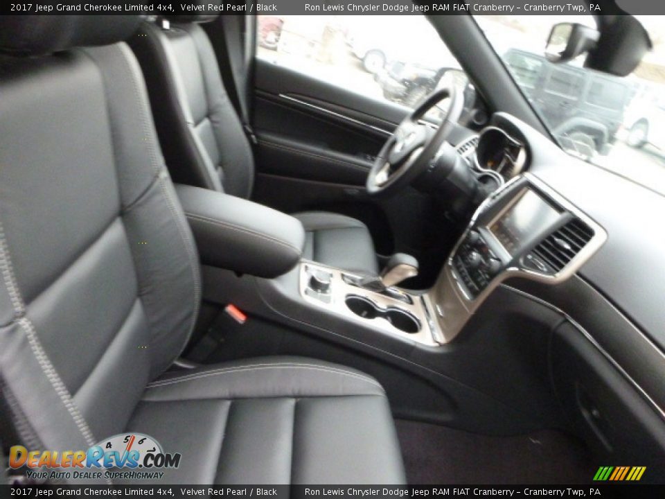 2017 Jeep Grand Cherokee Limited 4x4 Velvet Red Pearl / Black Photo #8