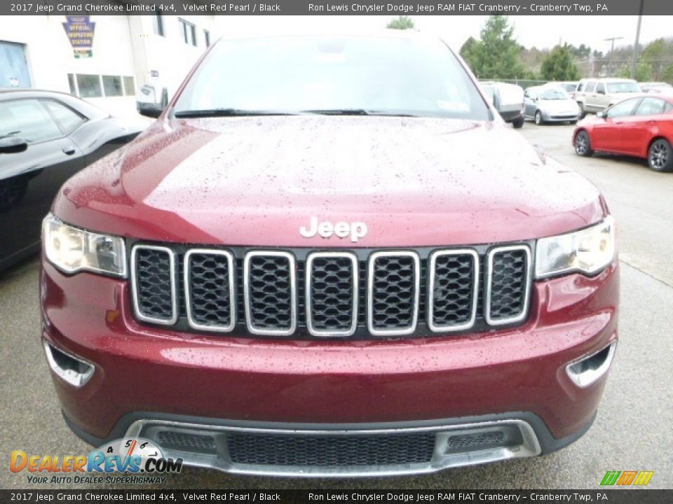 2017 Jeep Grand Cherokee Limited 4x4 Velvet Red Pearl / Black Photo #12