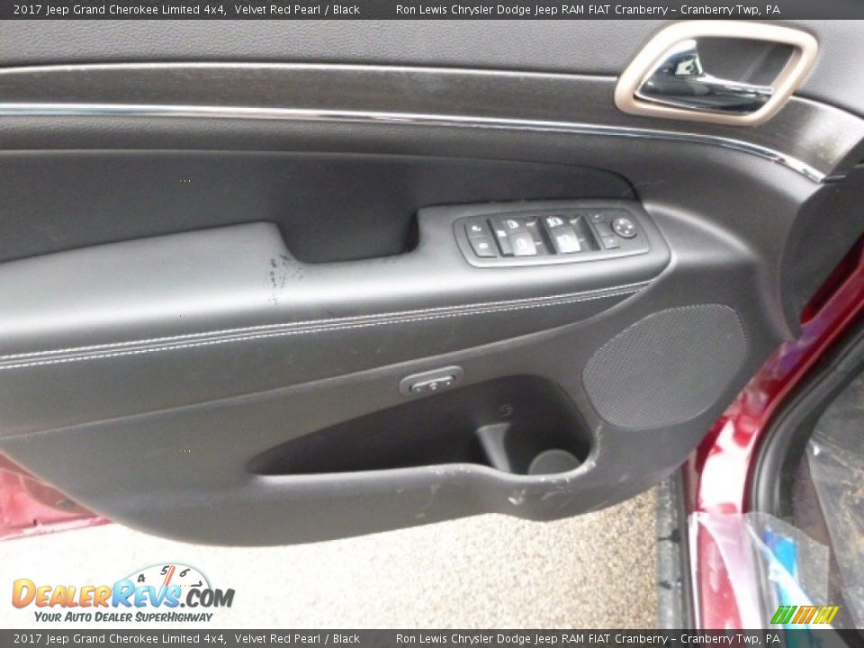 2017 Jeep Grand Cherokee Limited 4x4 Velvet Red Pearl / Black Photo #14