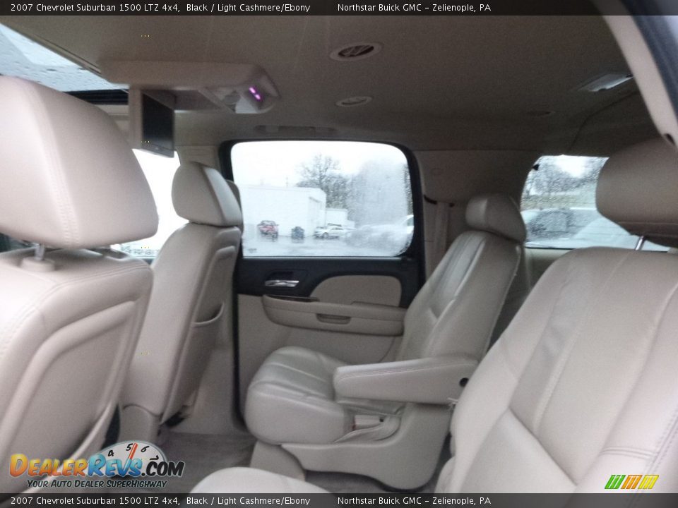 2007 Chevrolet Suburban 1500 LTZ 4x4 Black / Light Cashmere/Ebony Photo #15