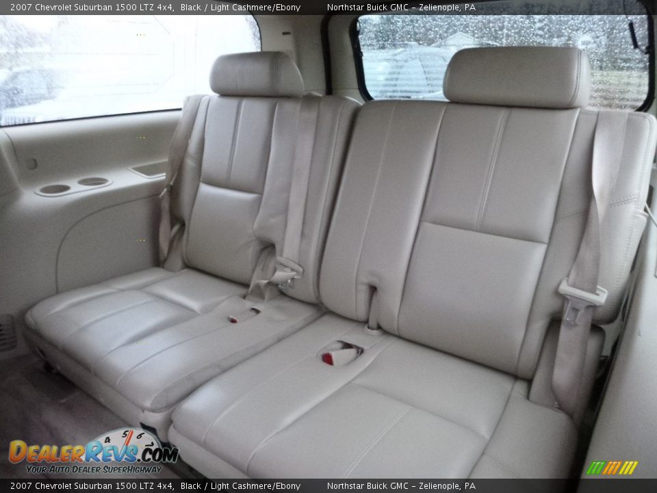 2007 Chevrolet Suburban 1500 LTZ 4x4 Black / Light Cashmere/Ebony Photo #16