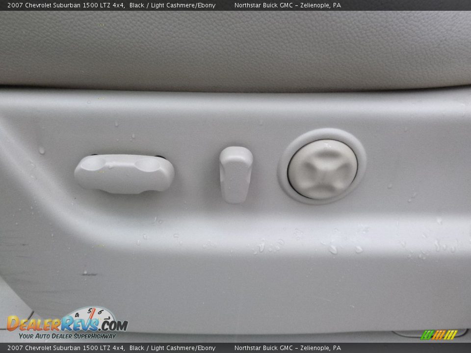 2007 Chevrolet Suburban 1500 LTZ 4x4 Black / Light Cashmere/Ebony Photo #22