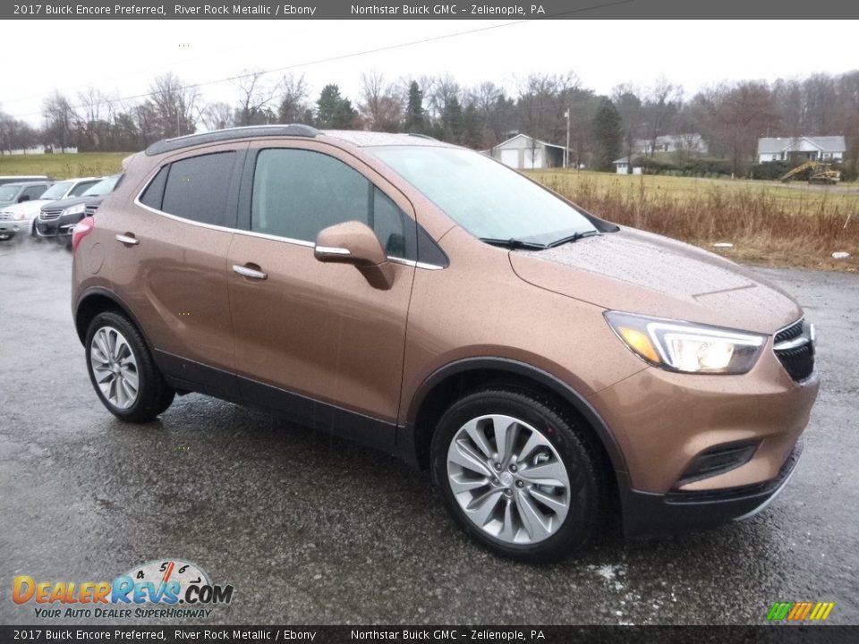 Front 3/4 View of 2017 Buick Encore Preferred Photo #3