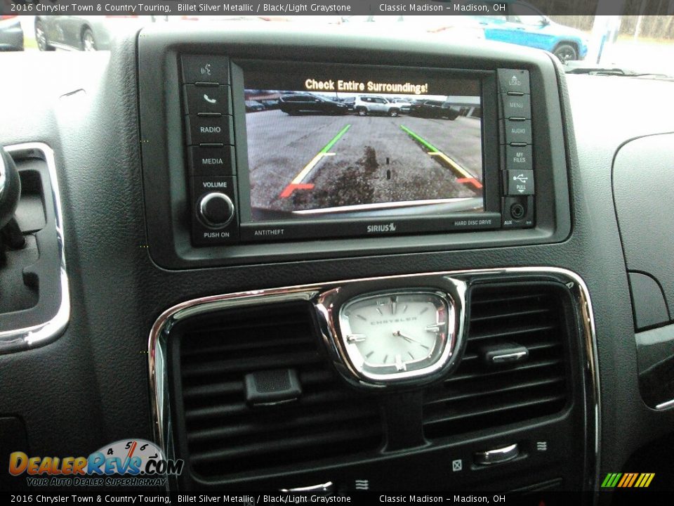2016 Chrysler Town & Country Touring Billet Silver Metallic / Black/Light Graystone Photo #10