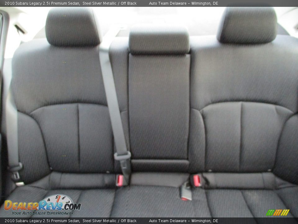 2010 Subaru Legacy 2.5i Premium Sedan Steel Silver Metallic / Off Black Photo #22