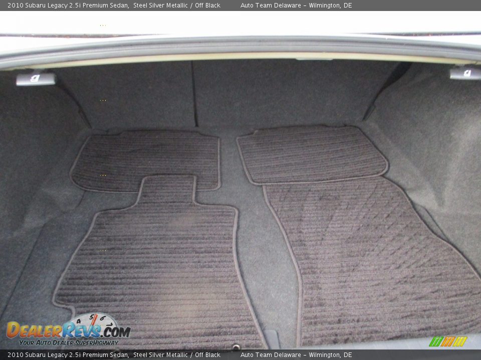 2010 Subaru Legacy 2.5i Premium Sedan Steel Silver Metallic / Off Black Photo #25
