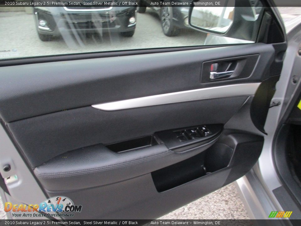 2010 Subaru Legacy 2.5i Premium Sedan Steel Silver Metallic / Off Black Photo #26