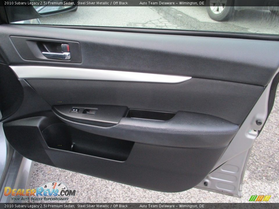 2010 Subaru Legacy 2.5i Premium Sedan Steel Silver Metallic / Off Black Photo #29
