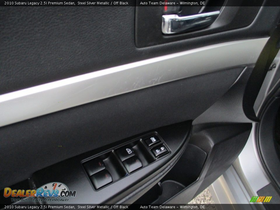 2010 Subaru Legacy 2.5i Premium Sedan Steel Silver Metallic / Off Black Photo #31
