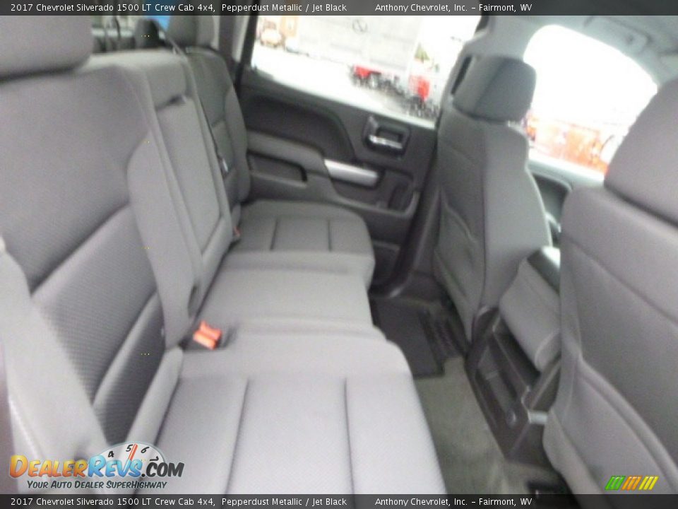 2017 Chevrolet Silverado 1500 LT Crew Cab 4x4 Pepperdust Metallic / Jet Black Photo #4