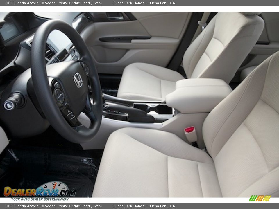 2017 Honda Accord EX Sedan White Orchid Pearl / Ivory Photo #9