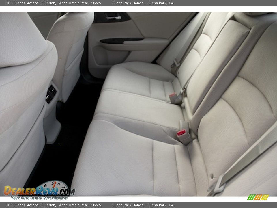 2017 Honda Accord EX Sedan White Orchid Pearl / Ivory Photo #12