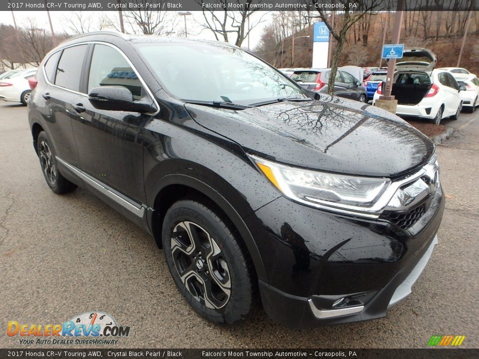 Front 3/4 View of 2017 Honda CR-V Touring AWD Photo #4