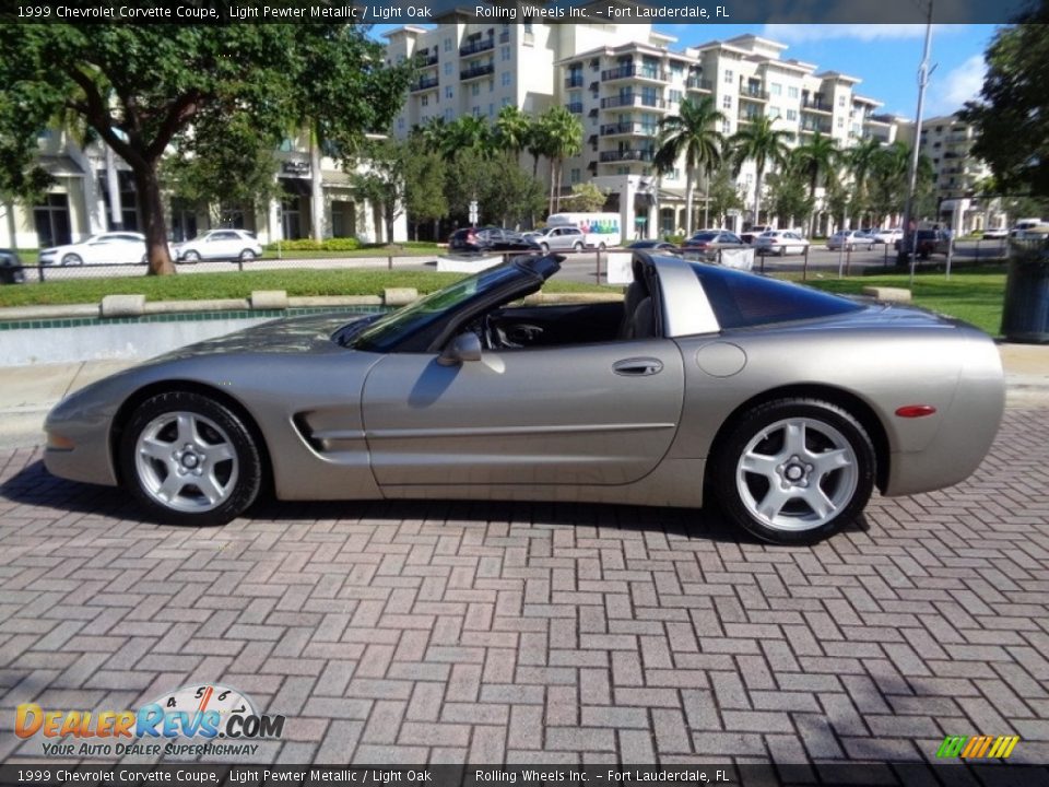 1999 Chevrolet Corvette Coupe Light Pewter Metallic / Light Oak Photo #19