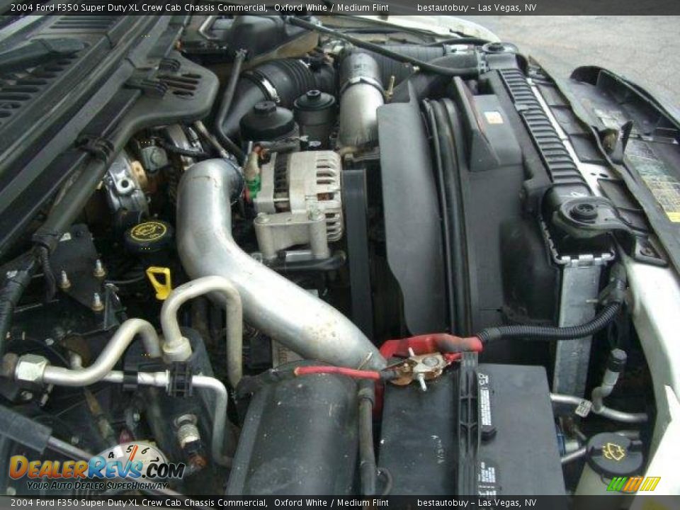2004 Ford F350 Super Duty XL Crew Cab Chassis Commercial Oxford White / Medium Flint Photo #36