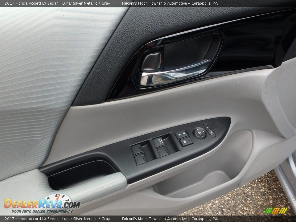 2017 Honda Accord LX Sedan Lunar Silver Metallic / Gray Photo #8