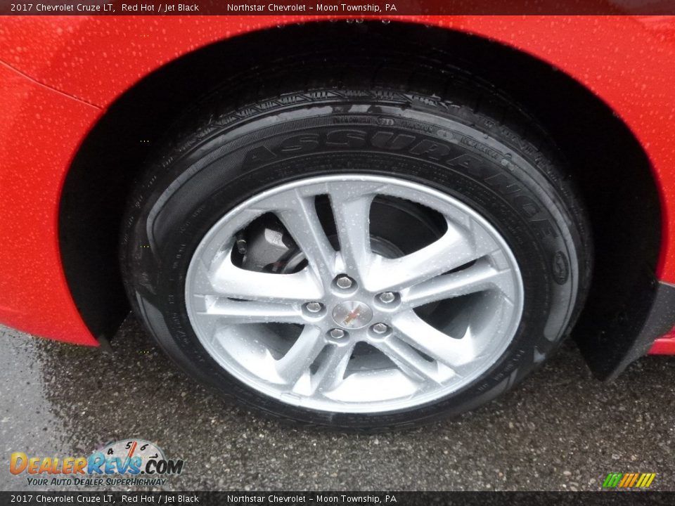 2017 Chevrolet Cruze LT Red Hot / Jet Black Photo #10