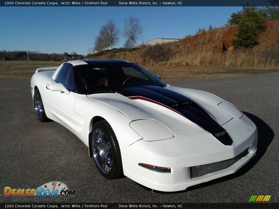 1999 Chevrolet Corvette Coupe Arctic White / Firethorn Red Photo #5