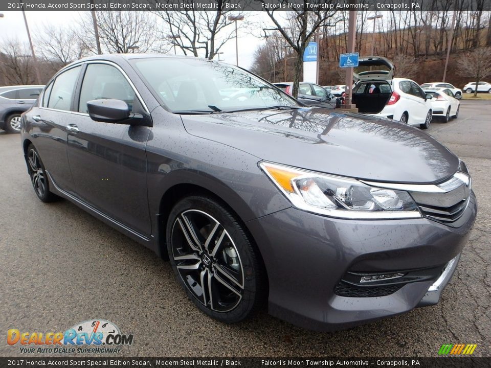 Front 3/4 View of 2017 Honda Accord Sport Special Edition Sedan Photo #4