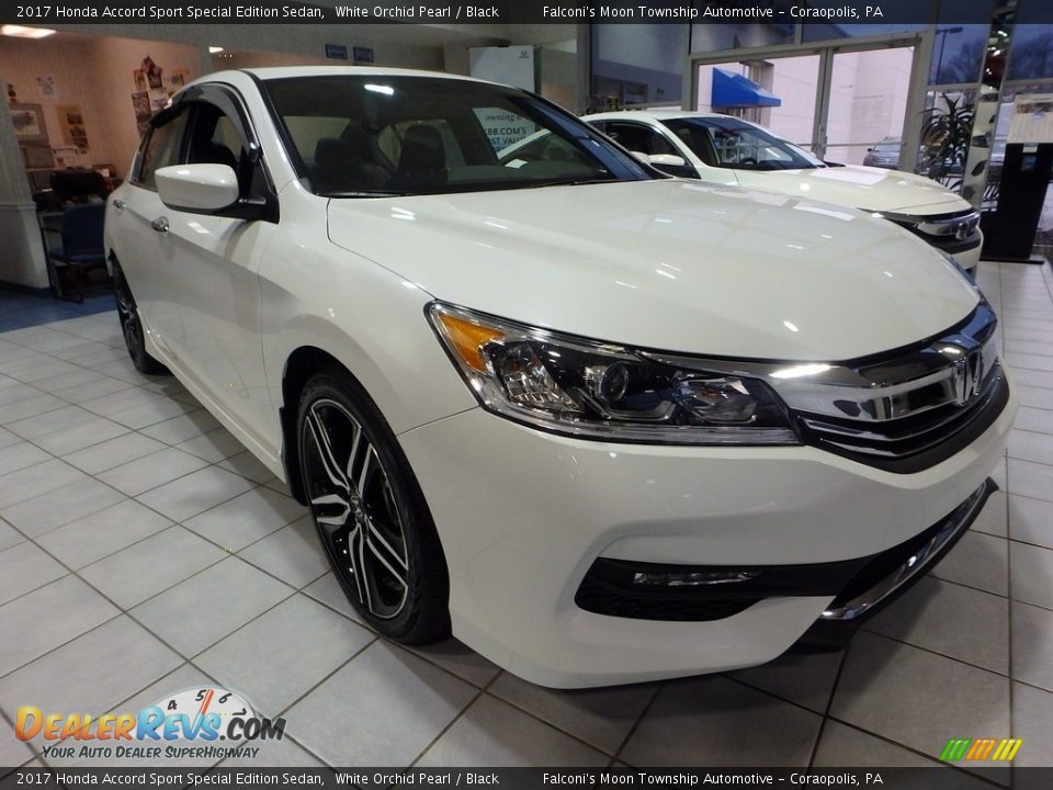 2017 Honda Accord Sport Special Edition Sedan White Orchid Pearl / Black Photo #4