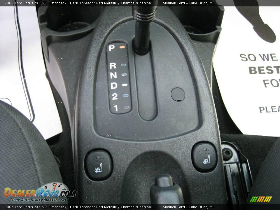 2006 Ford Focus ZX5 SES Hatchback Dark Toreador Red Metallic / Charcoal/Charcoal Photo #12