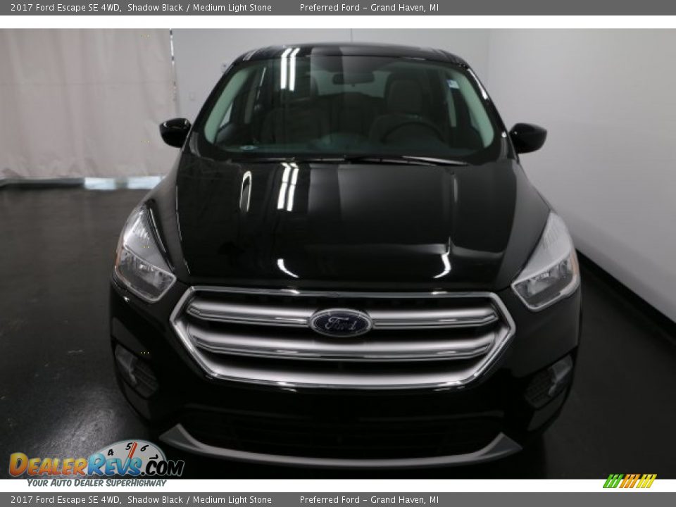 2017 Ford Escape SE 4WD Shadow Black / Medium Light Stone Photo #8