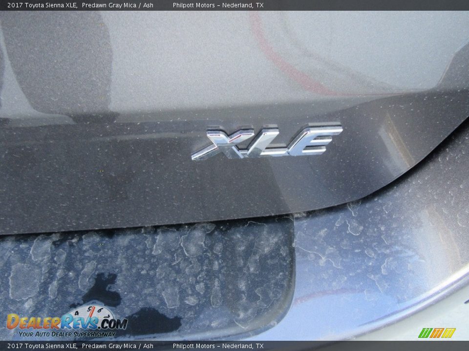 2017 Toyota Sienna XLE Predawn Gray Mica / Ash Photo #14