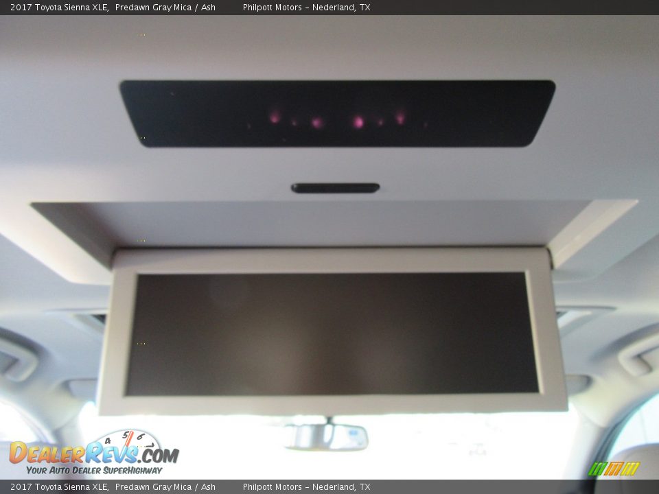 2017 Toyota Sienna XLE Predawn Gray Mica / Ash Photo #22